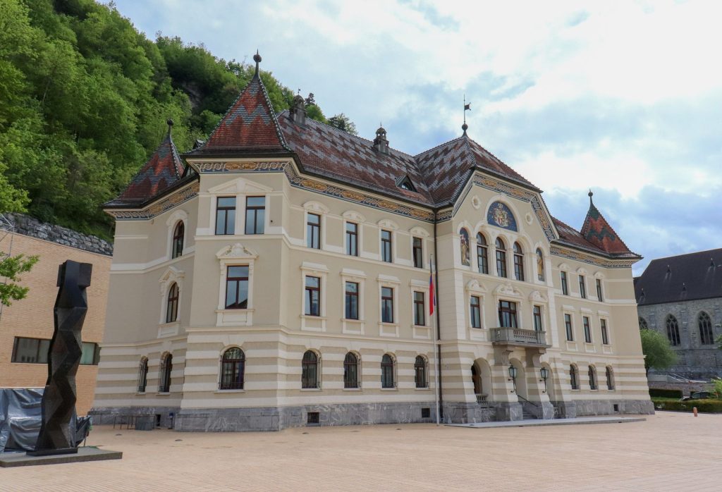 photo-1-liechtenstein-government-house
