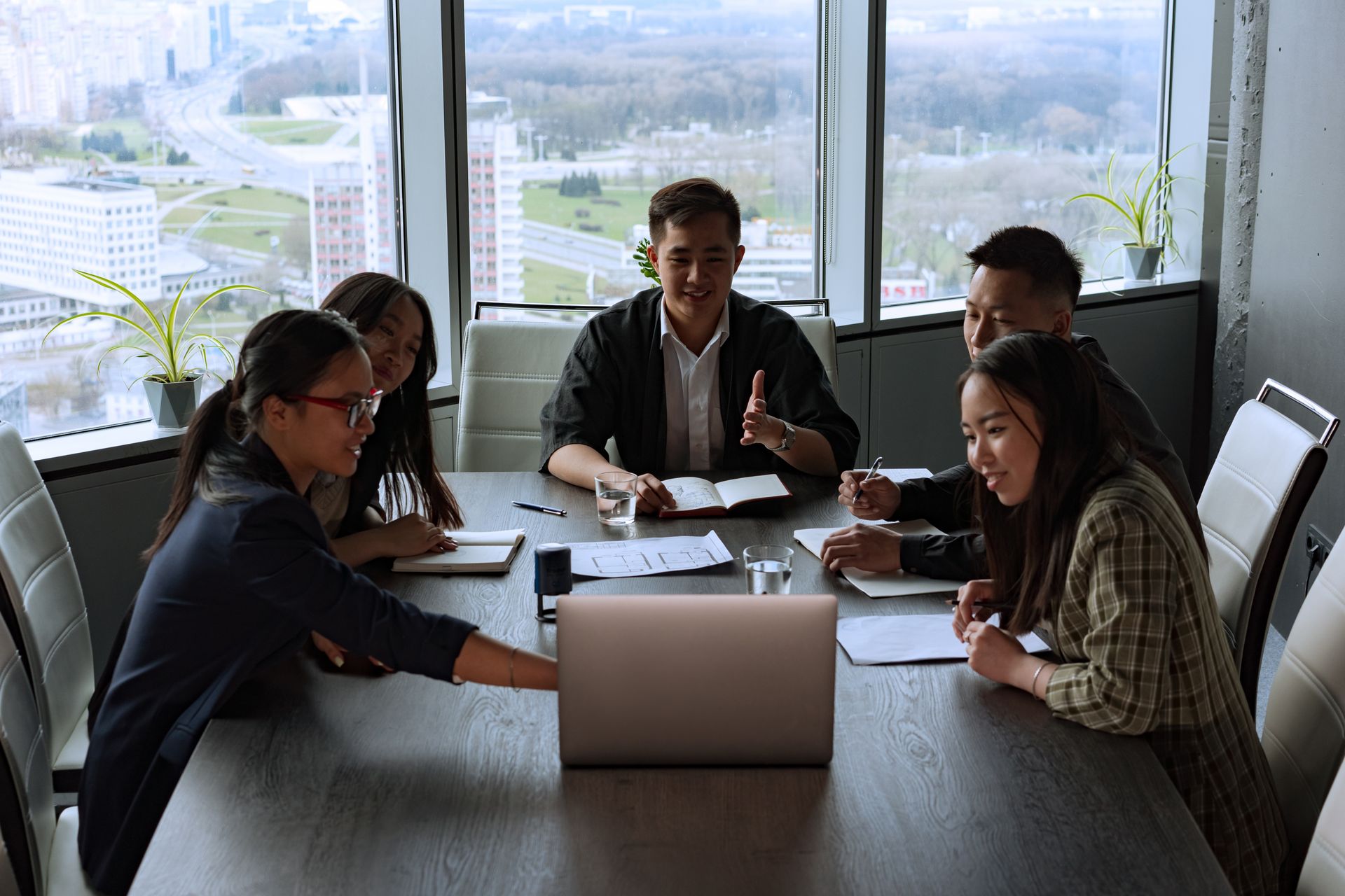 photo-3-family-office-meeting_1